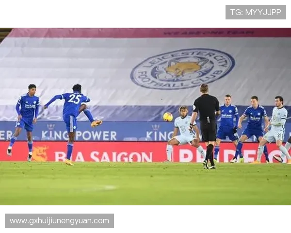 莱斯特城重塑球队结构，持续关注新赛季目标与年轻潜力球员发展。