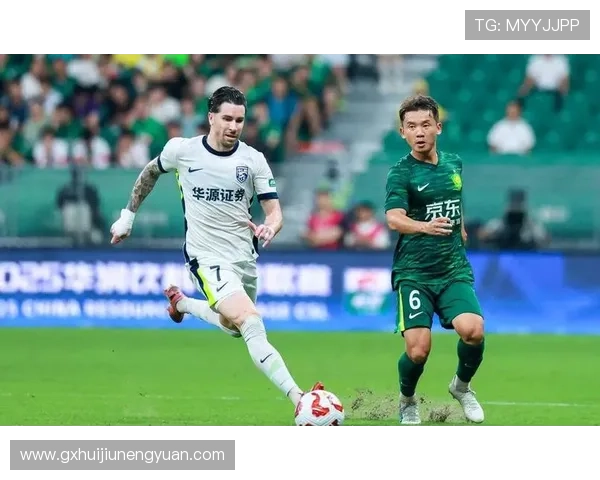 北京国安池忠国近期表现稳健,中场防守作用持续提升 北京国安池忠国近期表现稳健,中场防守作用持续提升