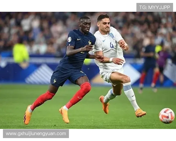 奥斯梅恩与努涅斯：冲击型中锋战术路径对比分析